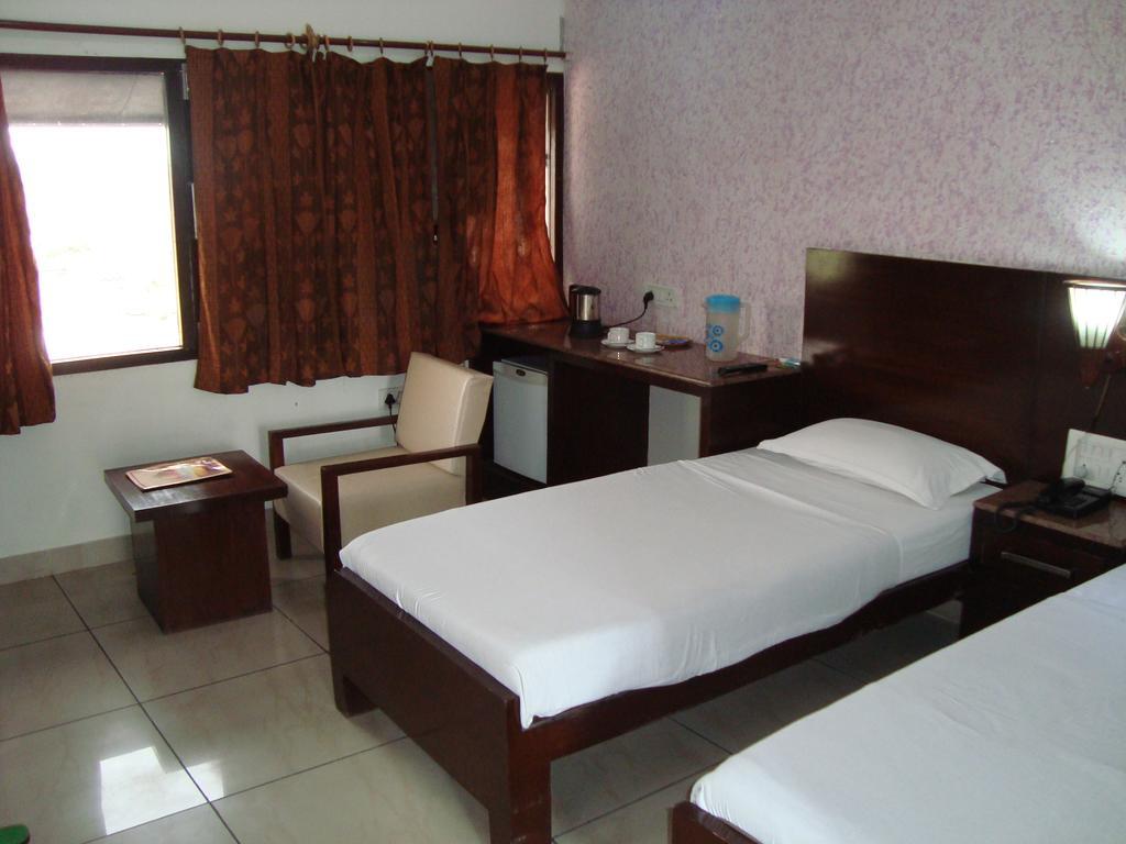 Hotel Dawat Palace Agra  Szoba fotó