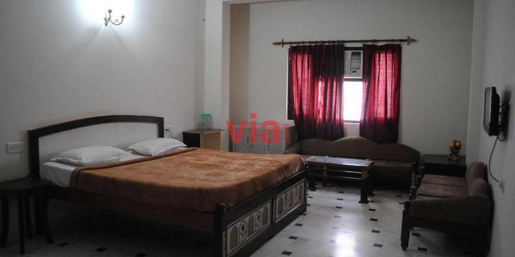 Hotel Dawat Palace Agra  Kültér fotó